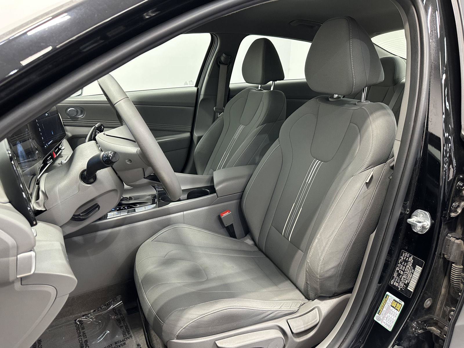 Certified 2023 Hyundai Elantra SEL w/ Convenience Package FWD image 15