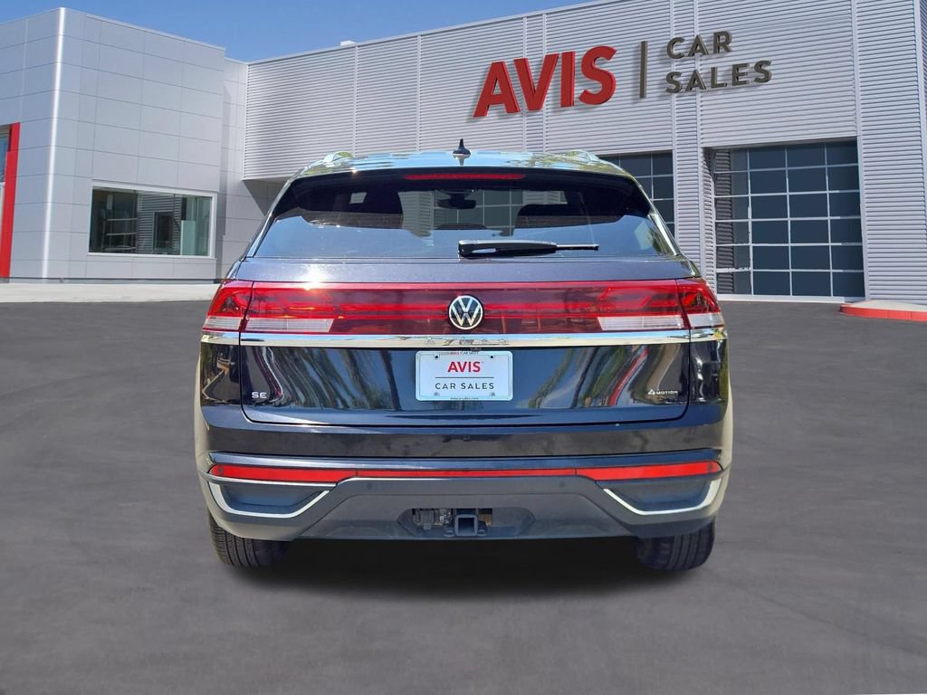 Used 2025 Volkswagen Atlas Cross Sport SE AWD/4WD image 7