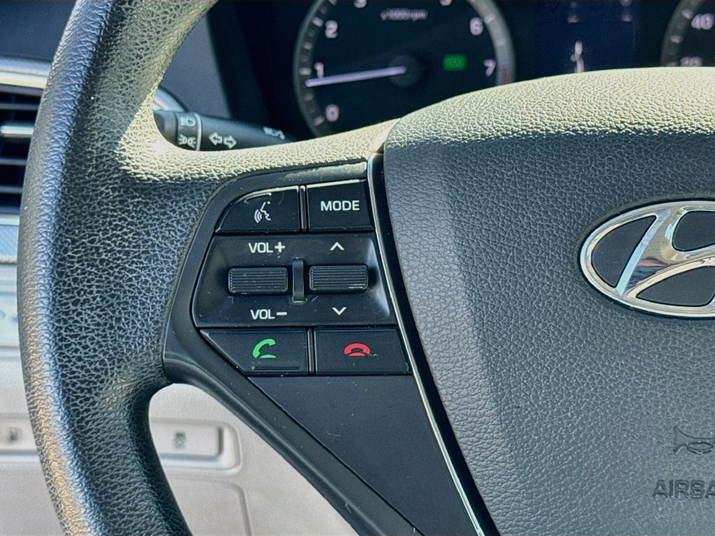 Used 2016 Hyundai Sonata SE FWD image 20