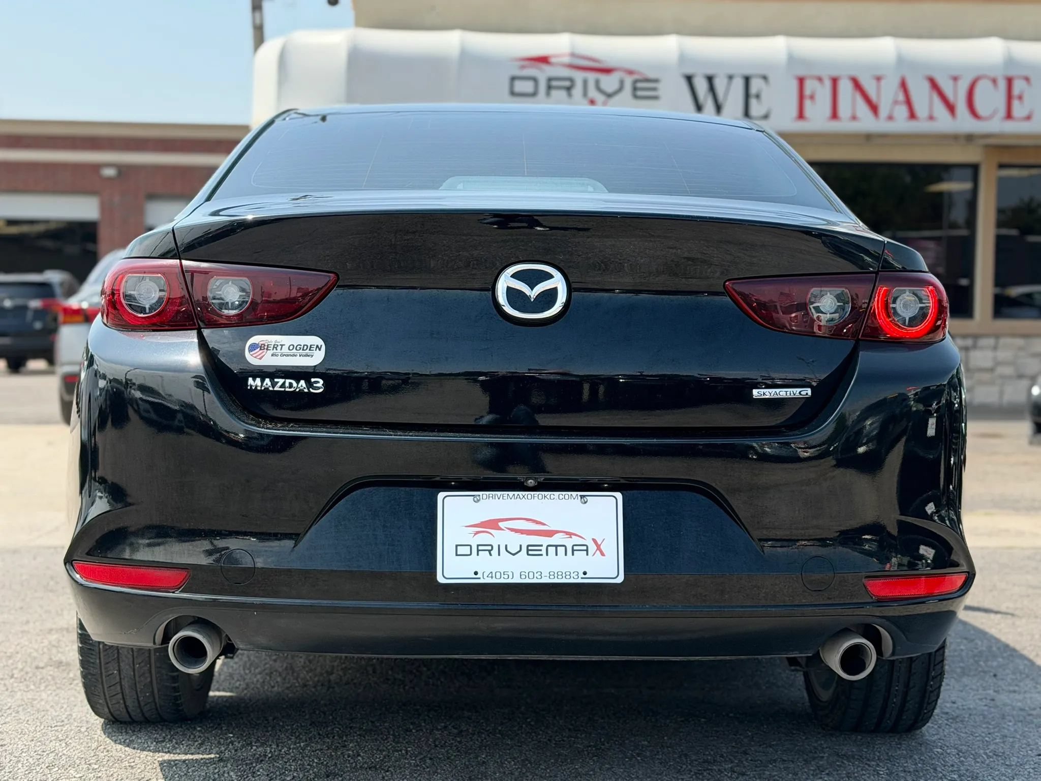 Used 2023 MAZDA MAZDA3 s FWD image 4