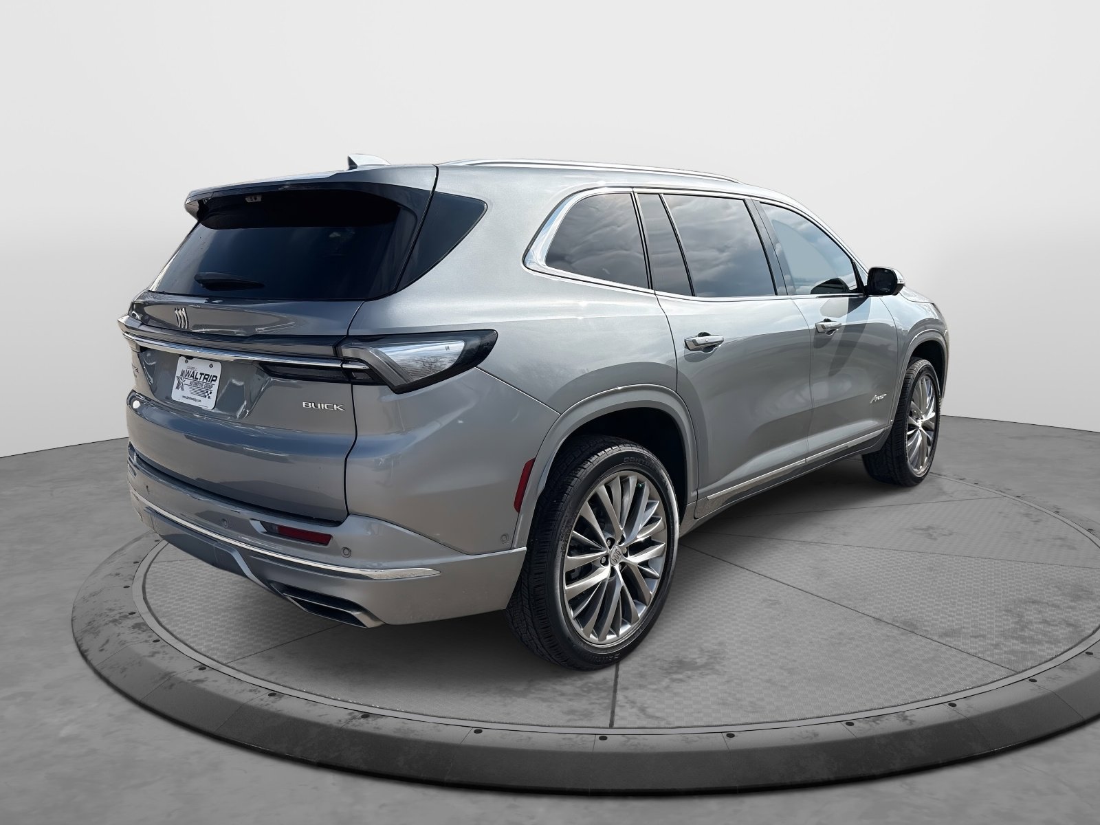 Certified 2025 Buick Enclave Avenir w/ Super Cruise Package image 8