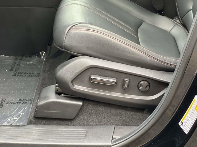 Used 2025 Honda Pilot TrailSport image 15