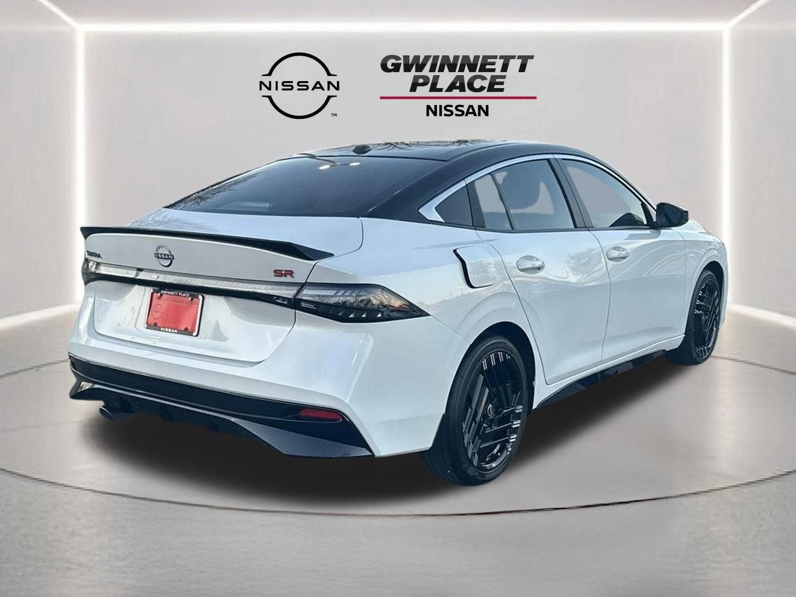 New 2026 Nissan Sentra SR w/ Floor Mat Package FWD image 5