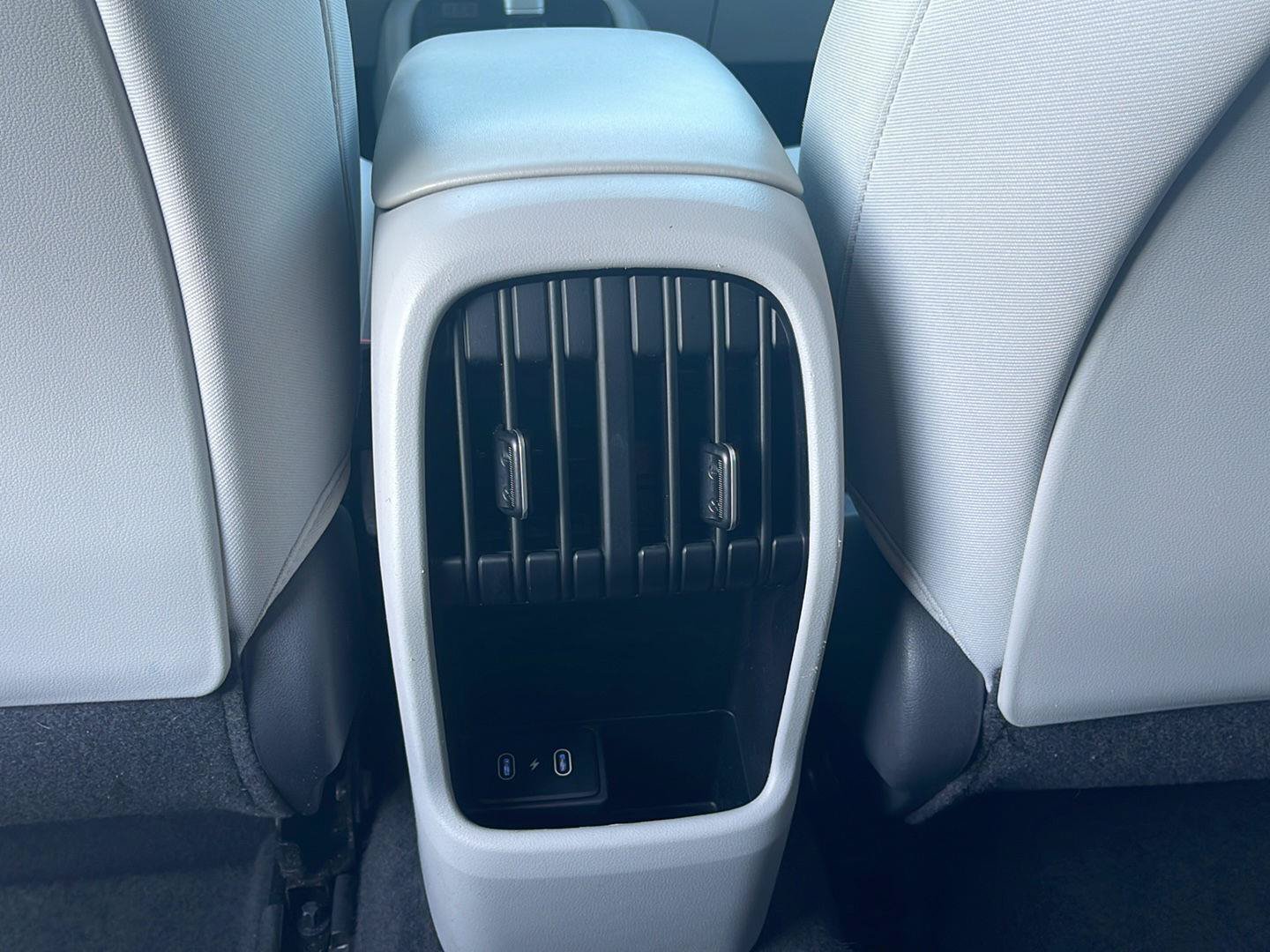 Certified 2025 Hyundai Kona SEL AWD/4WD image 18