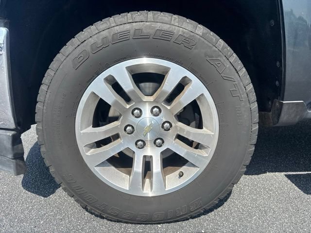 Used 2018 Chevrolet Silverado 1500 LT w/ All Star Edition AWD/4WD image 12