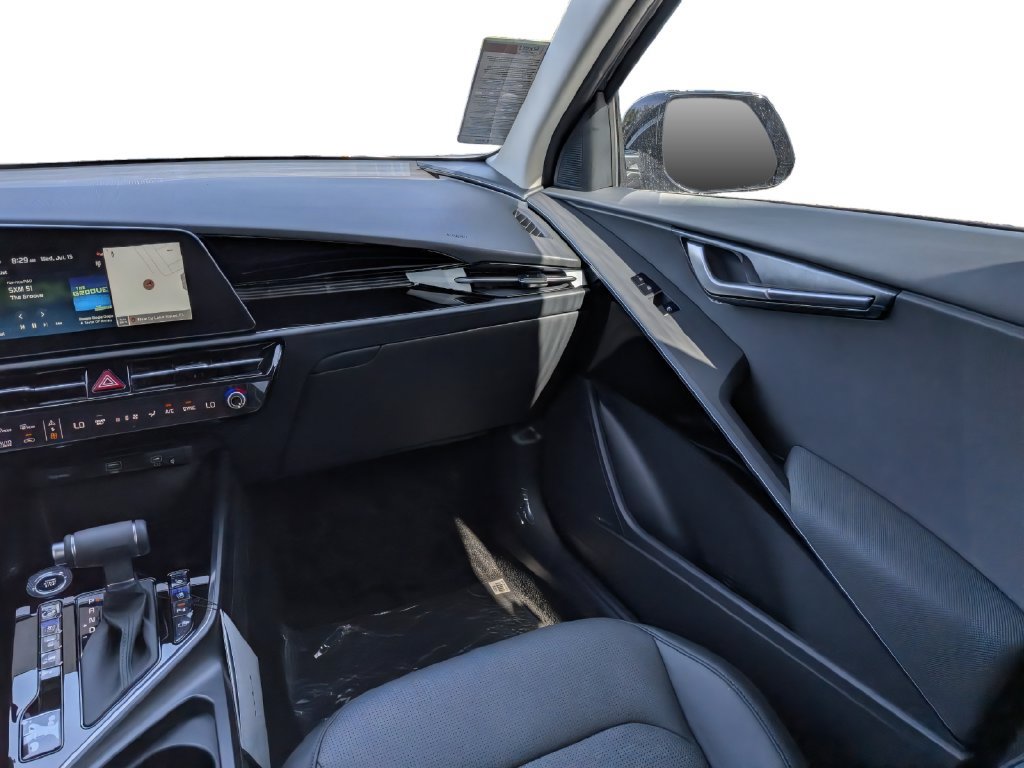 New 2026 Kia Niro FWD image 18