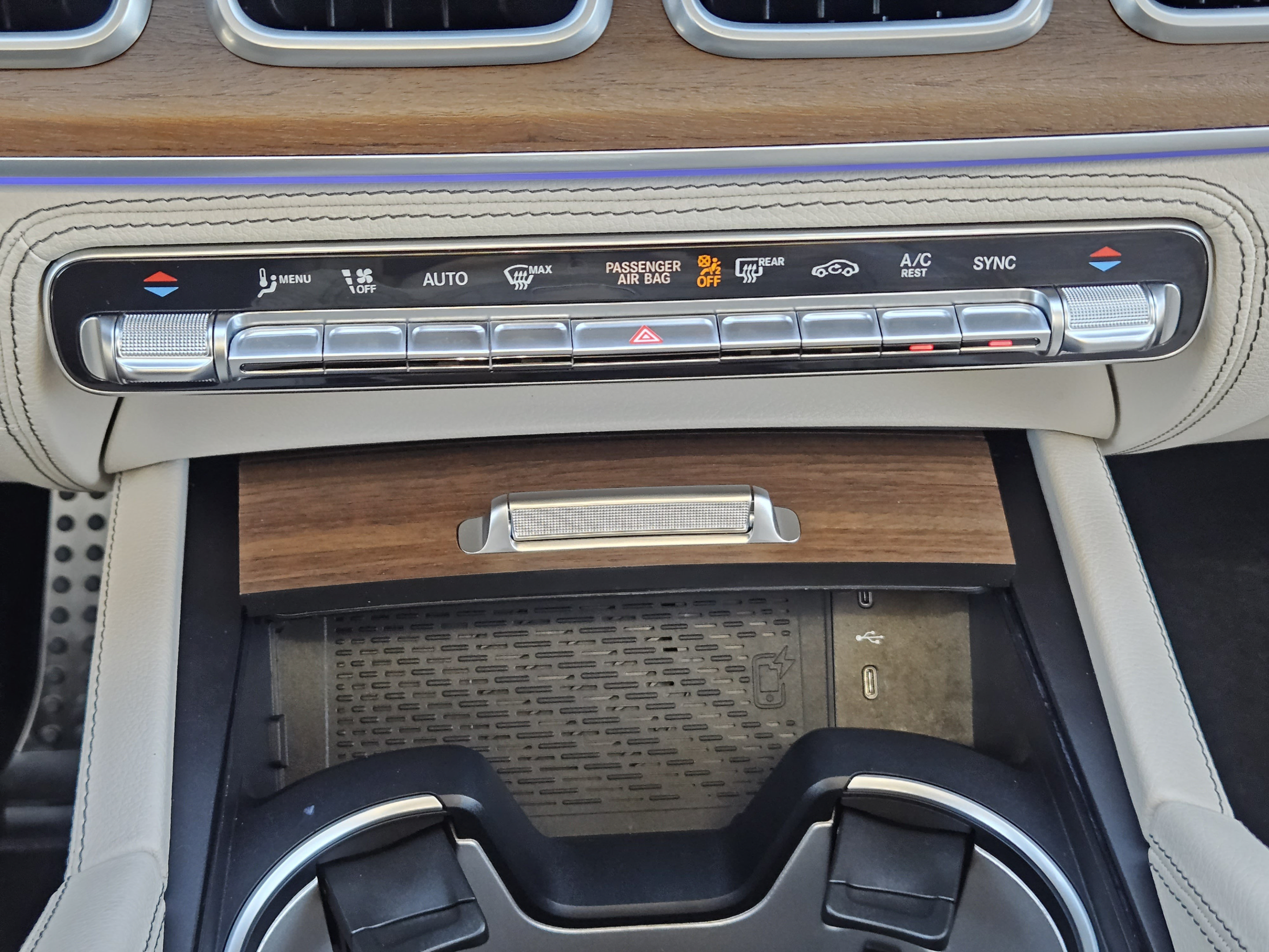 Certified 2026 Mercedes-Benz GLS 580 4MATIC image 11