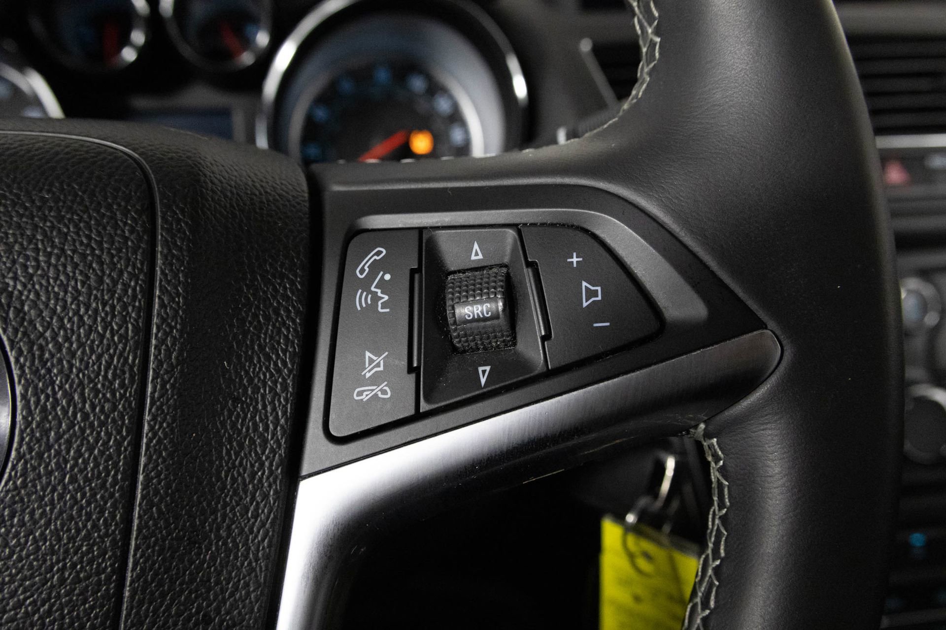 Used 2015 Buick Encore FWD image 30