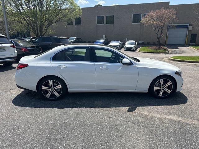 Used 2025 Mercedes-Benz C 300 4MATIC Sedan image 4