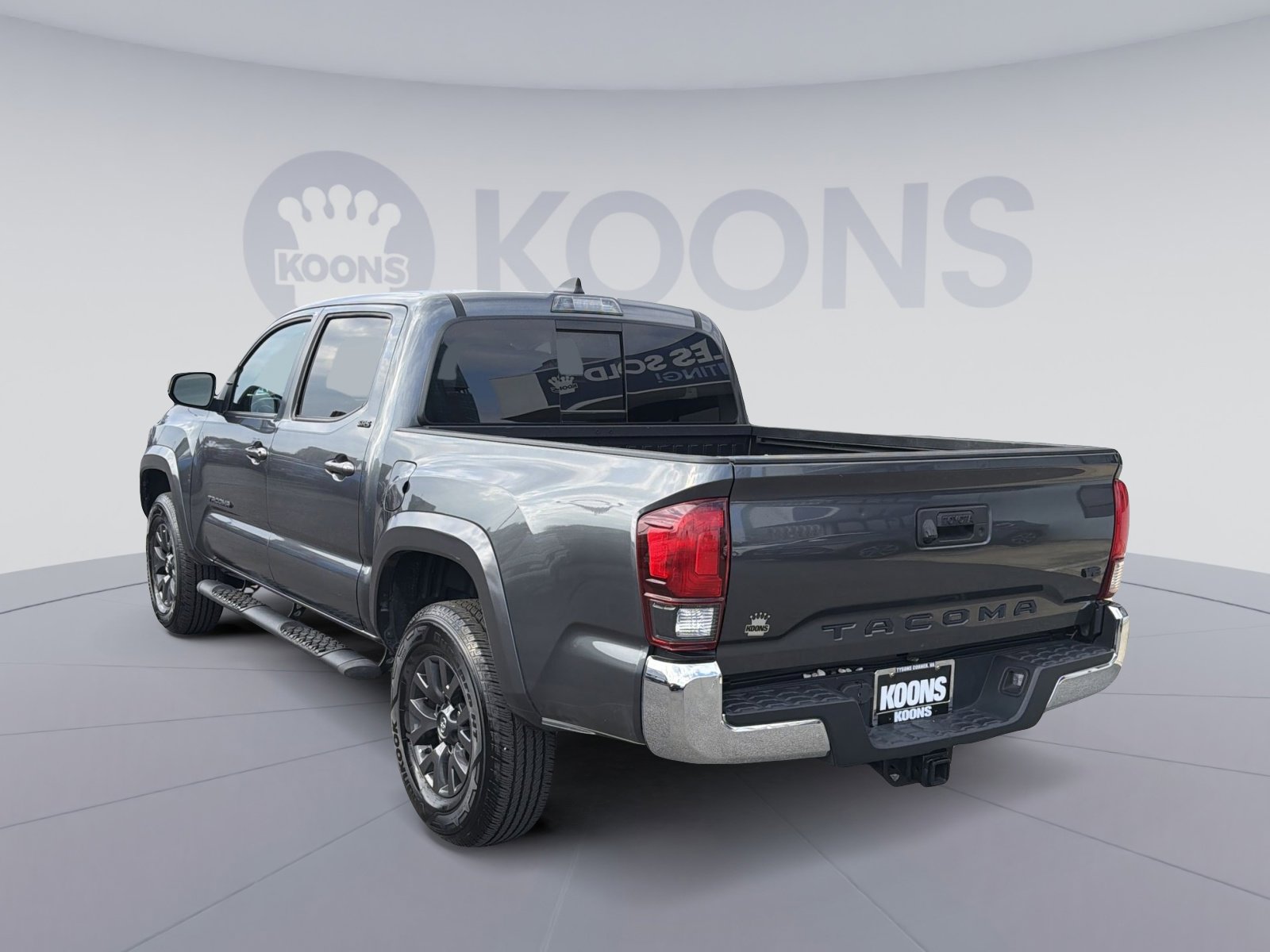 Used 2021 Toyota Tacoma SR5 image 4