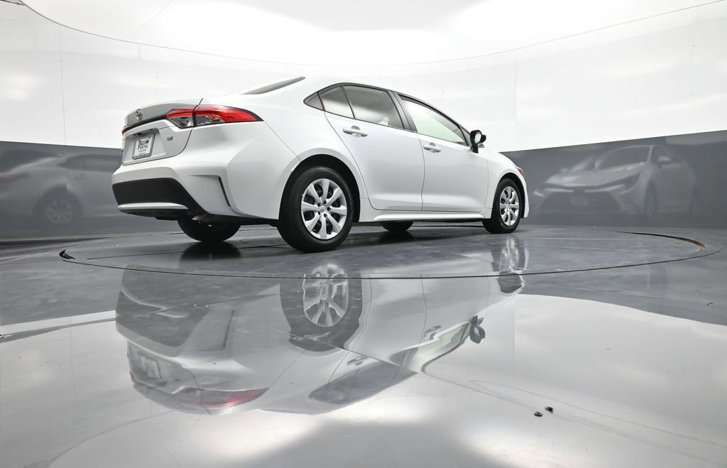 Certified 2022 Toyota Corolla LE FWD image 29