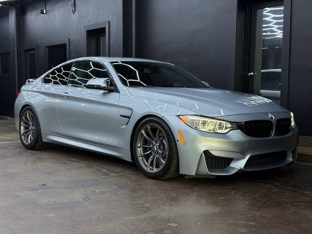 Used 2015 BMW M4 Coupe w/ Executive Package image 11