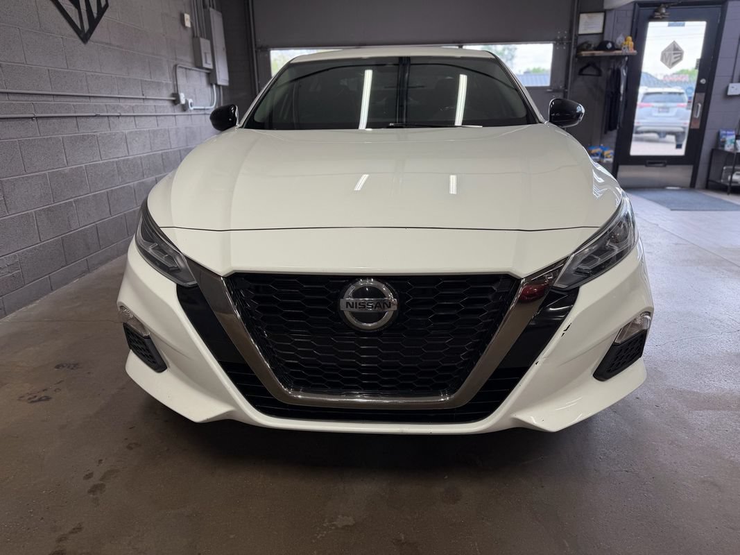Used 2020 Nissan Altima 2.5 SR FWD image 3