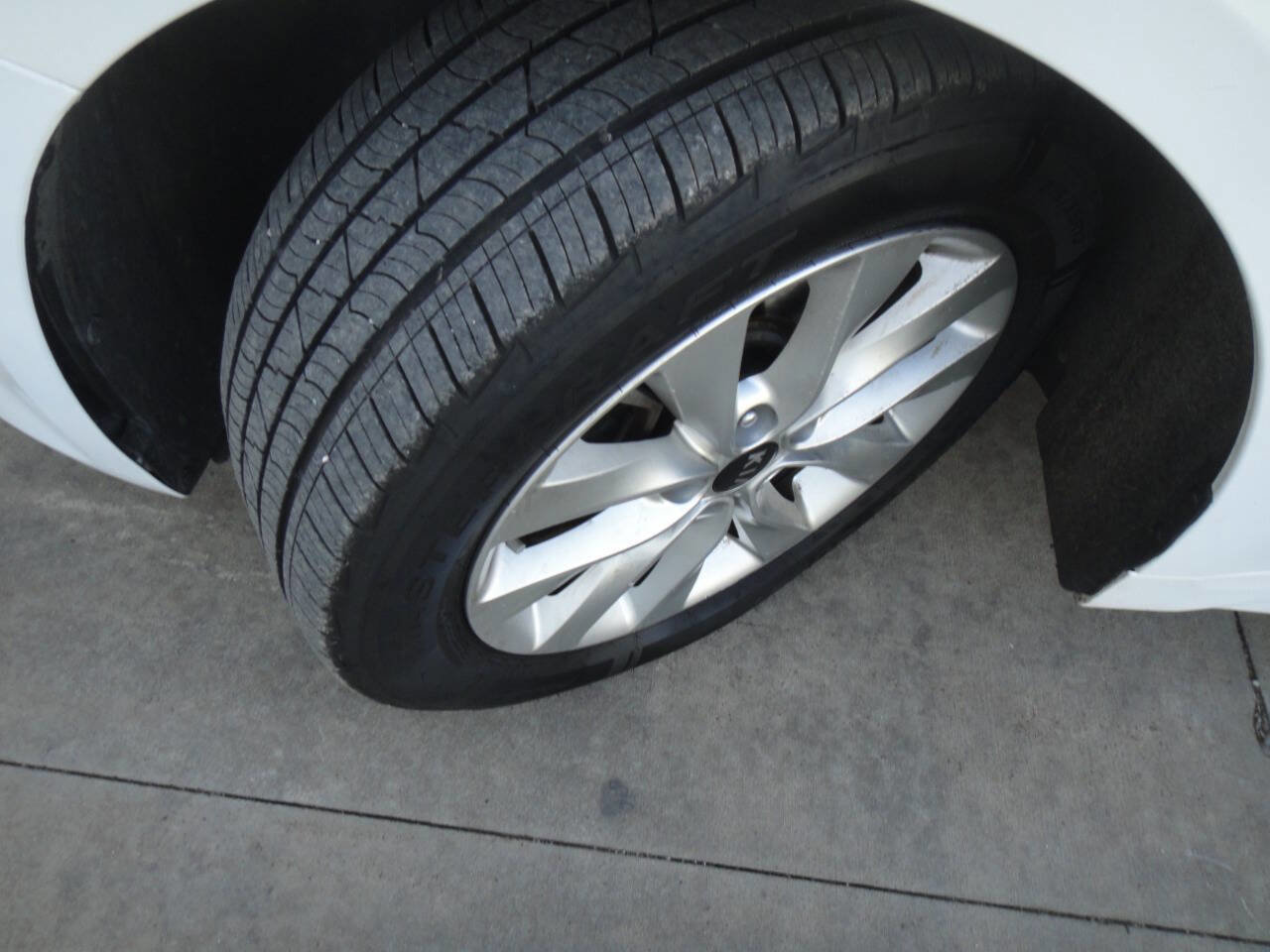 Used 2018 Kia Optima LX w/ 17" Alloy Wheels Package image 19