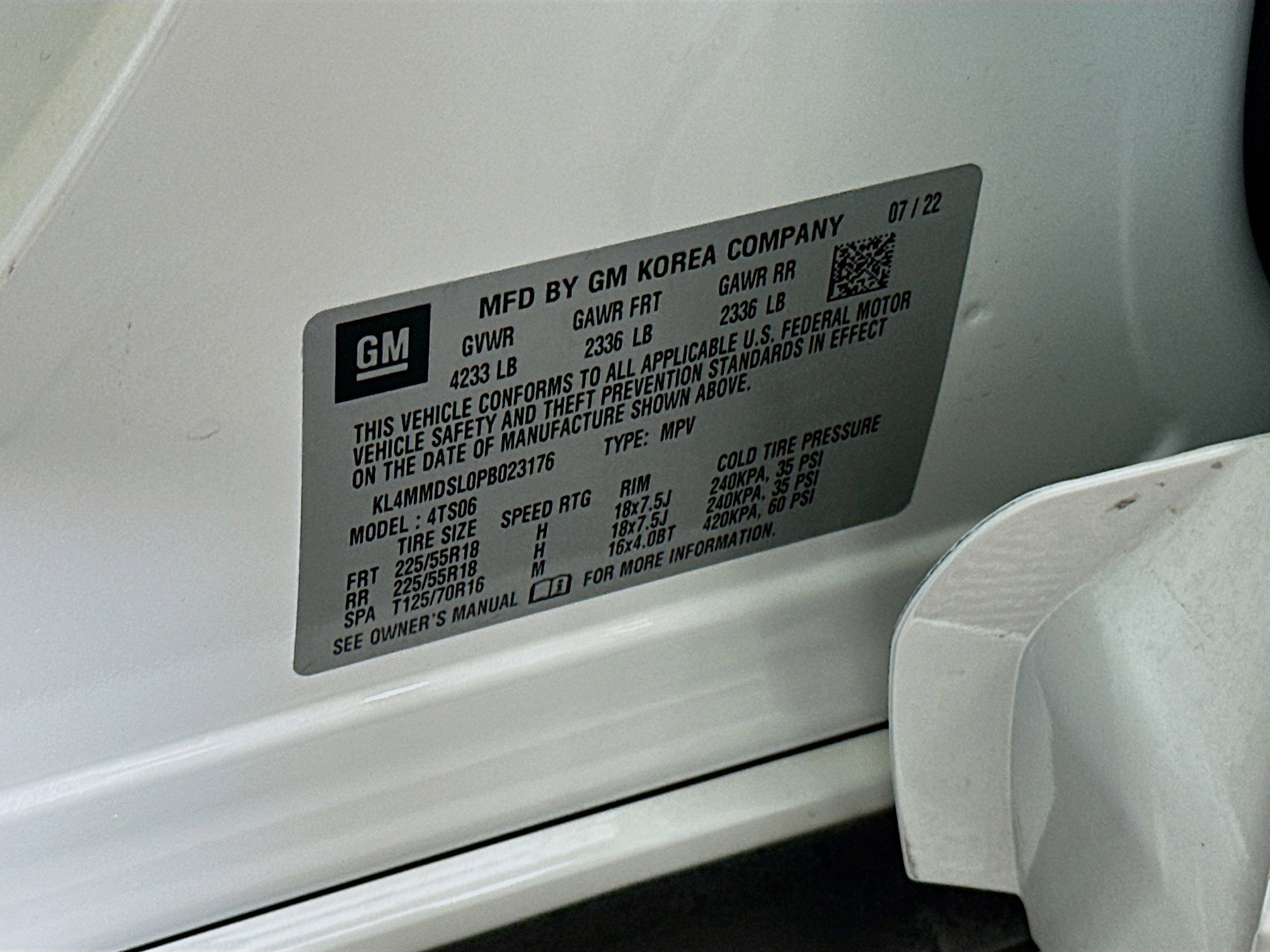 Used 2023 Buick Encore GX Select w/ Sport Touring Package image 12