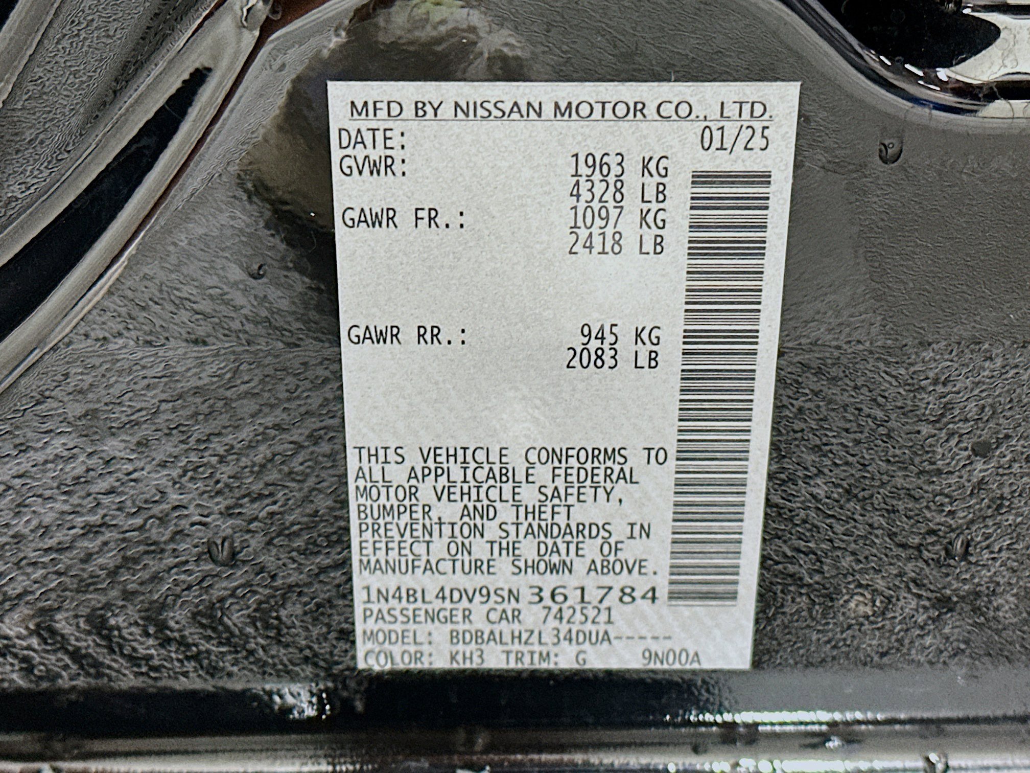 Used 2025 Nissan Altima 2.5 SV FWD image 12