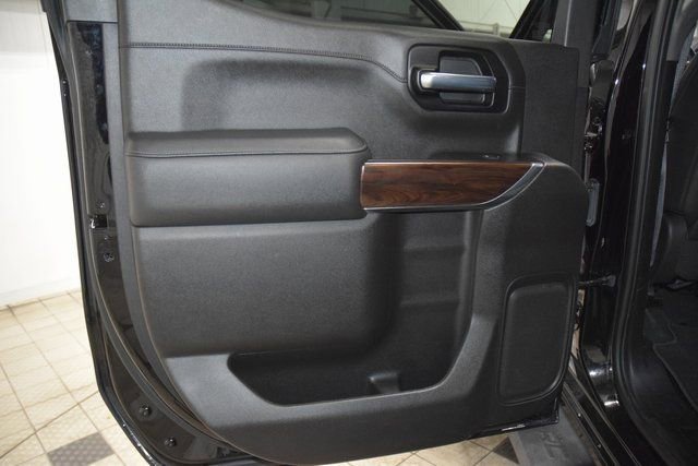 Used 2021 GMC Sierra 1500 SLT w/ SLT Premium Package AWD/4WD image 46