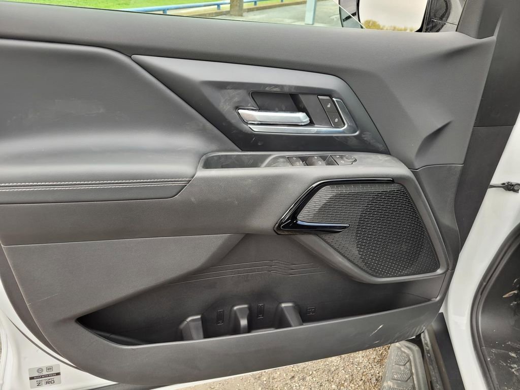 New 2026 Chevrolet Silverado EV LT image 11