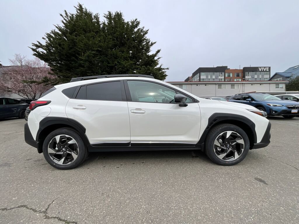 New 2025 Subaru Crosstrek 2.5i Limited w/ Crosstrek Mirror Package image 8