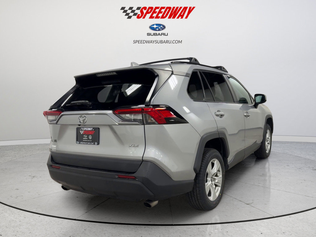 Used 2019 Toyota RAV4 XLE FWD image 6