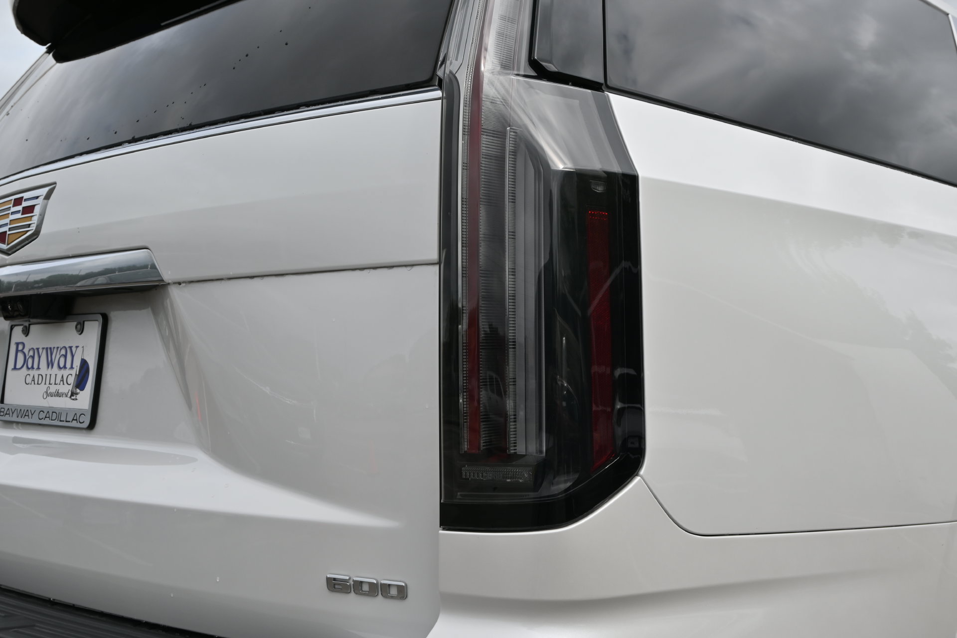 Used 2025 Cadillac Escalade ESV Premium Luxury w/ Touring Package AWD/4WD image 18