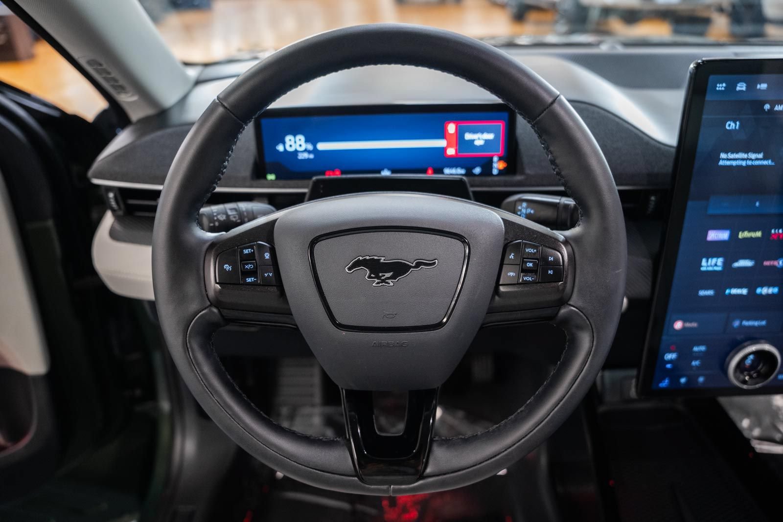 Certified 2025 Ford Mustang Mach-E Premium AWD/4WD image 33