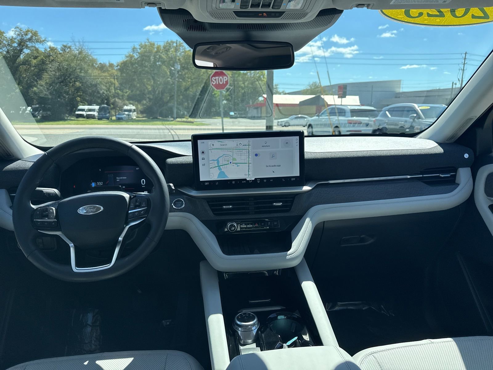 Used 2025 Ford Explorer Platinum w/ Ultimate Package image 11