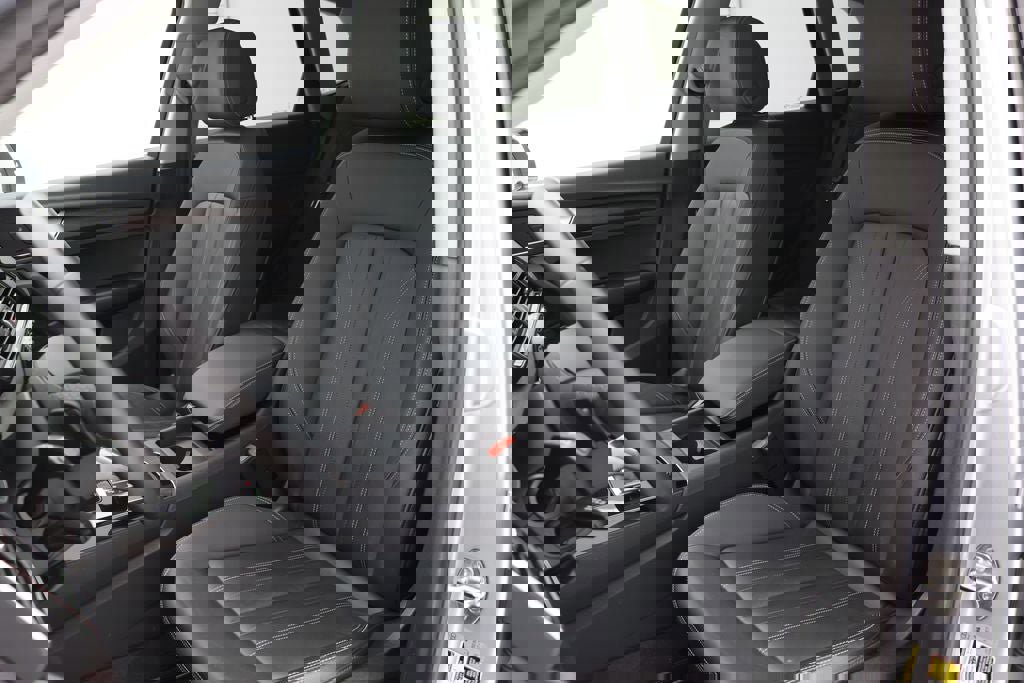 Used 2023 Audi Q5 2.0T Premium w/ Convenience Package image 15