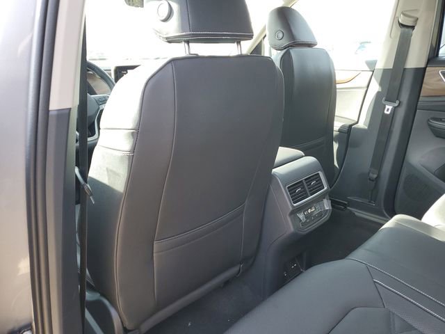 New 2026 Volkswagen Atlas SE image 15