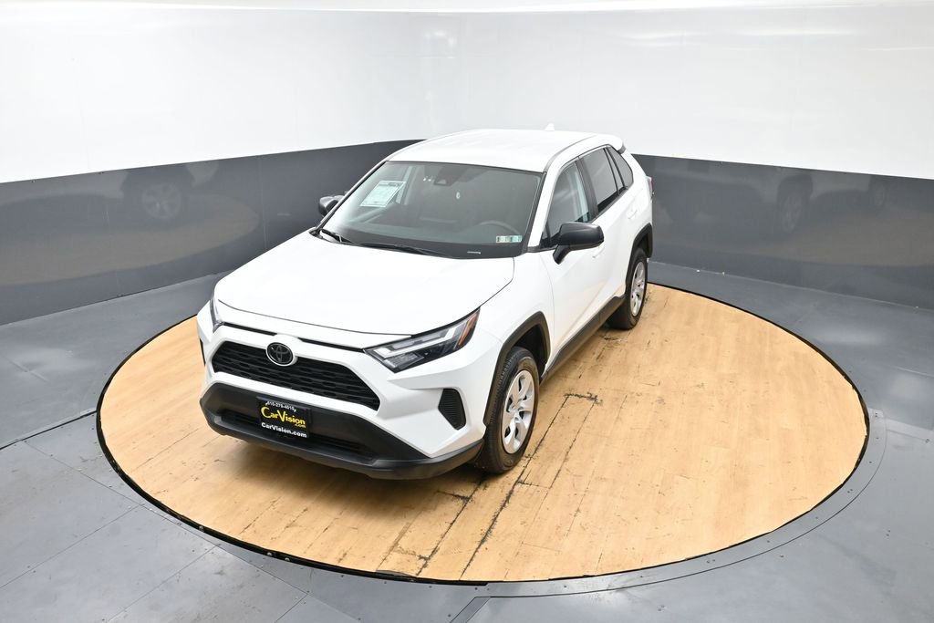 Used 2024 Toyota RAV4 LE image 7
