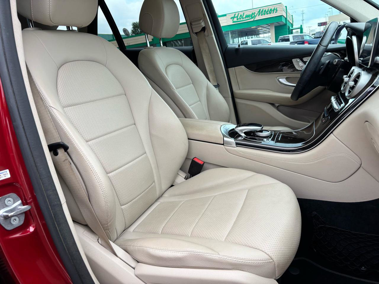 Used 2016 Mercedes-Benz GLC 300 image 24