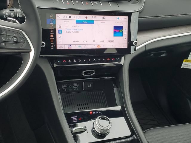 New 2026 Jeep Grand Cherokee Limited AWD/4WD image 15