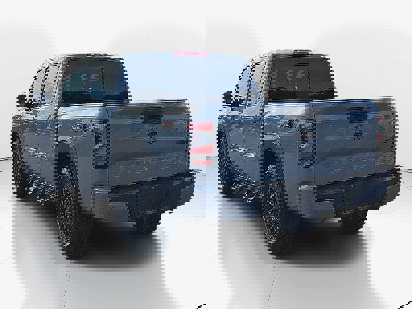 Used 2024 Nissan Frontier PRO-4X w/ Pro Premium Package image 5