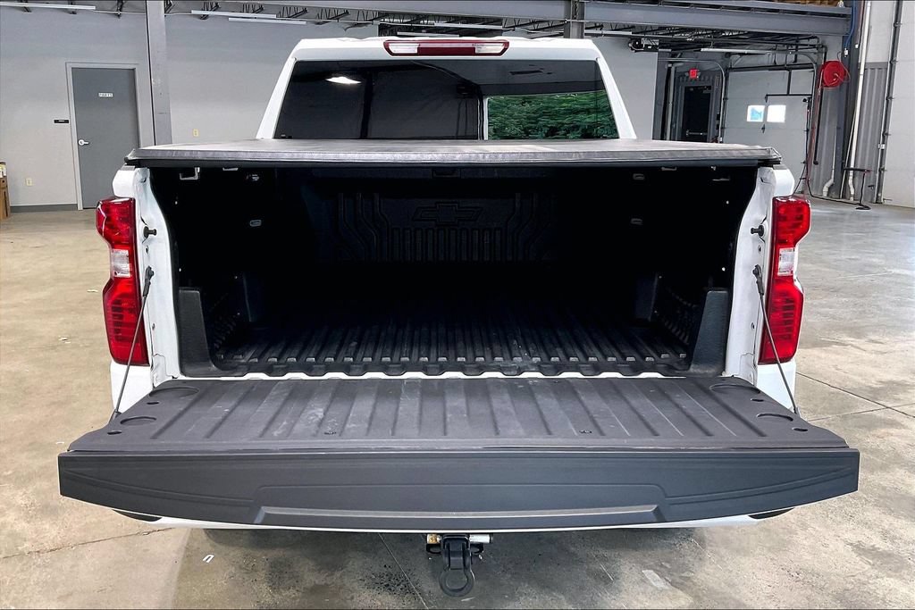 Used 2022 Chevrolet Silverado 1500 Custom AWD/4WD image 5