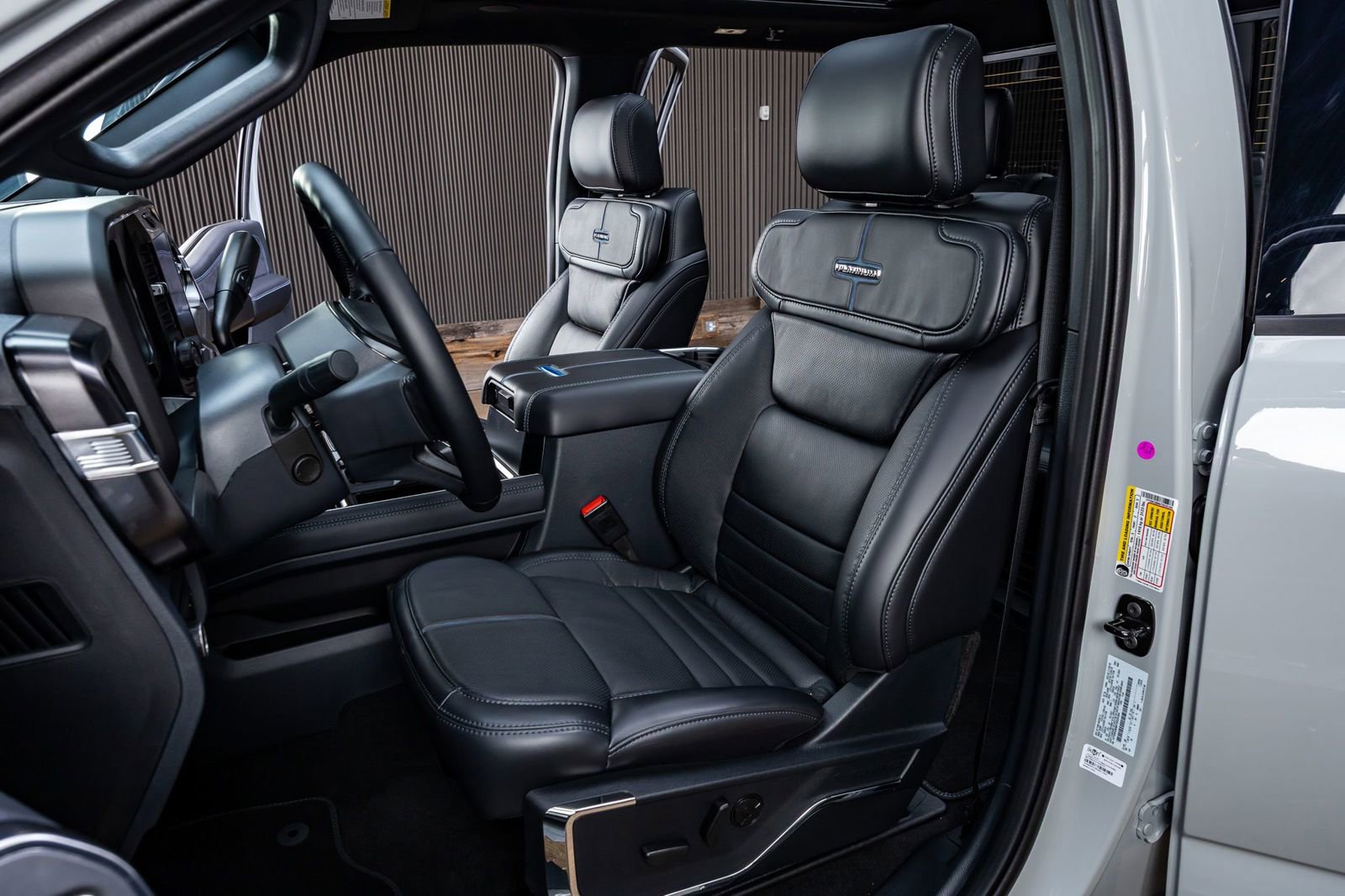 Used 2026 Ford F250 Platinum image 30