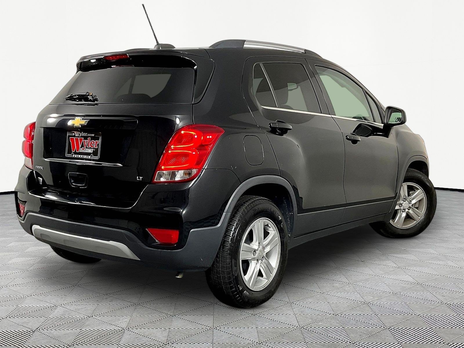 Used 2018 Chevrolet Trax LT FWD image 6