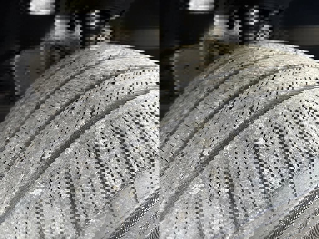 Used 2018 Jeep Cherokee Limited w/ High Altitude Package image 5