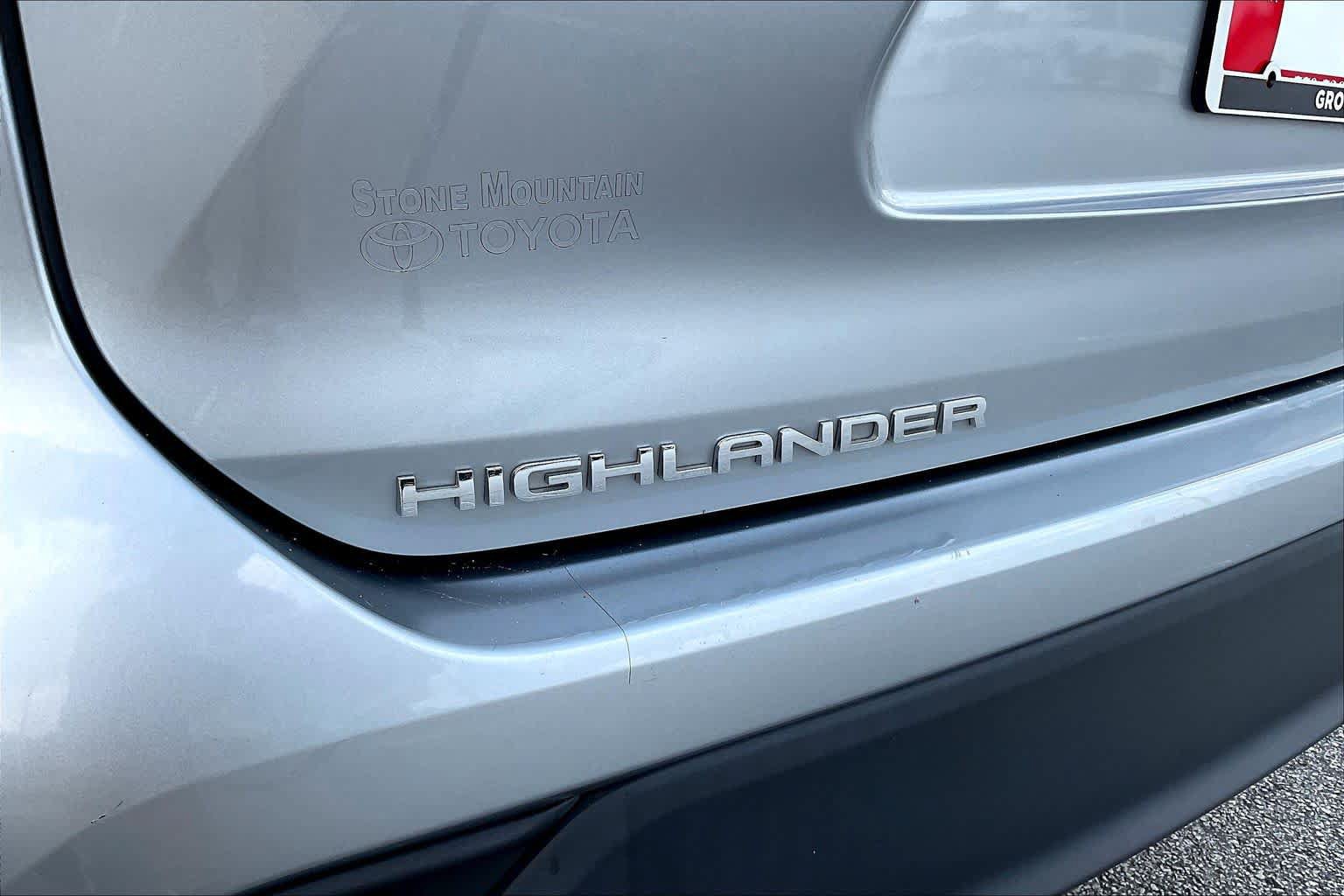 Used 2023 Toyota Highlander XLE FWD image 31