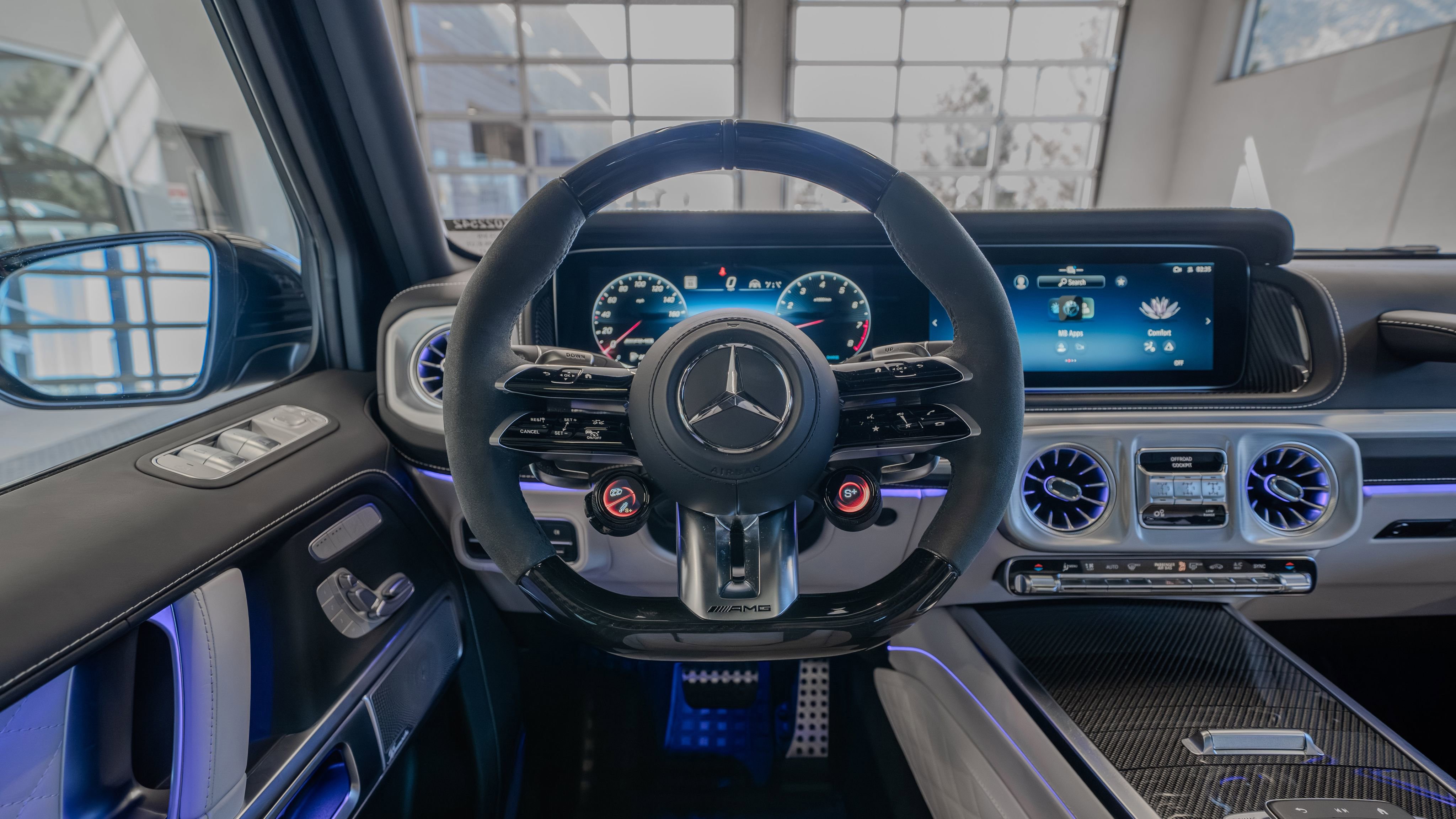 Used 2025 Mercedes-Benz G 63 AMG 4MATIC image 9