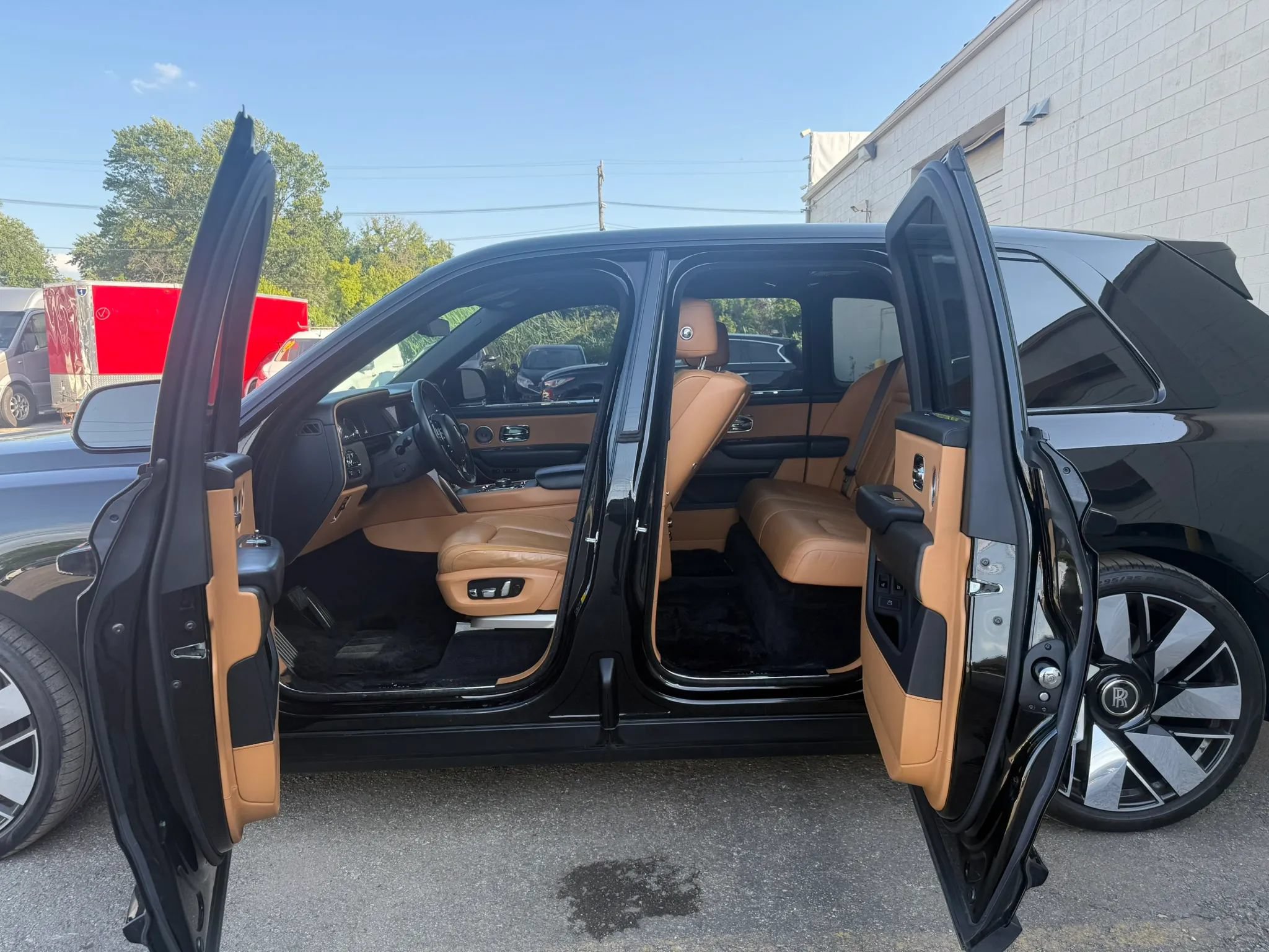 Used 2019 Rolls-Royce Cullinan AWD/4WD image 50
