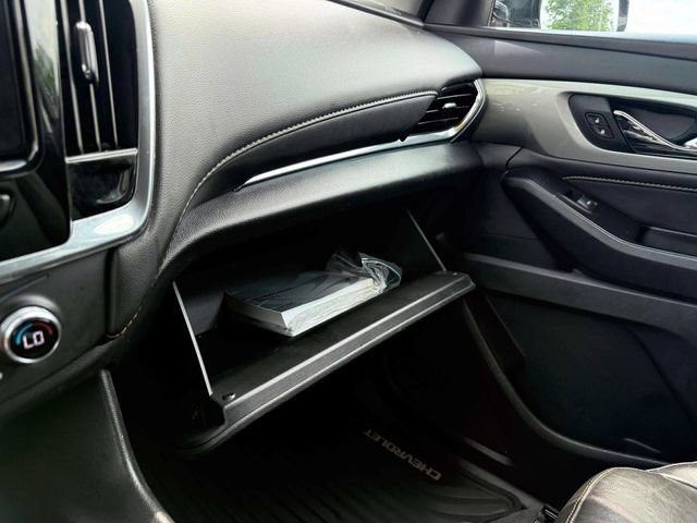 Used 2020 Chevrolet Traverse LT w/ LPO, Blackout Package AWD/4WD image 34