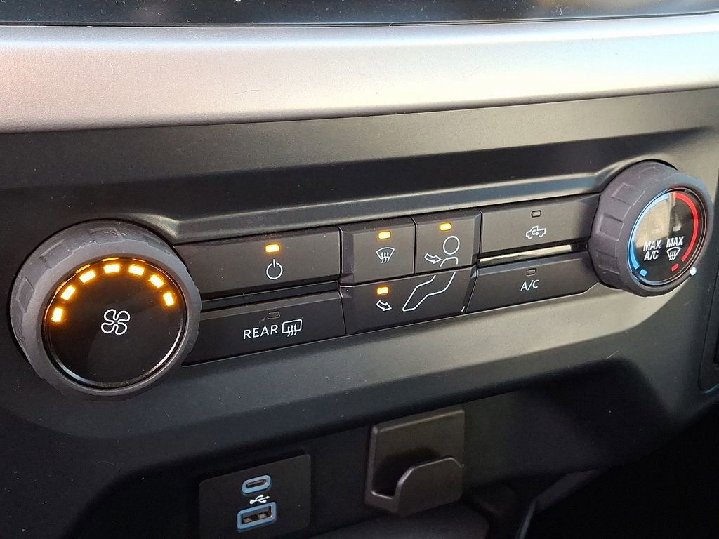 Used 2022 Ford F150 XLT image 16