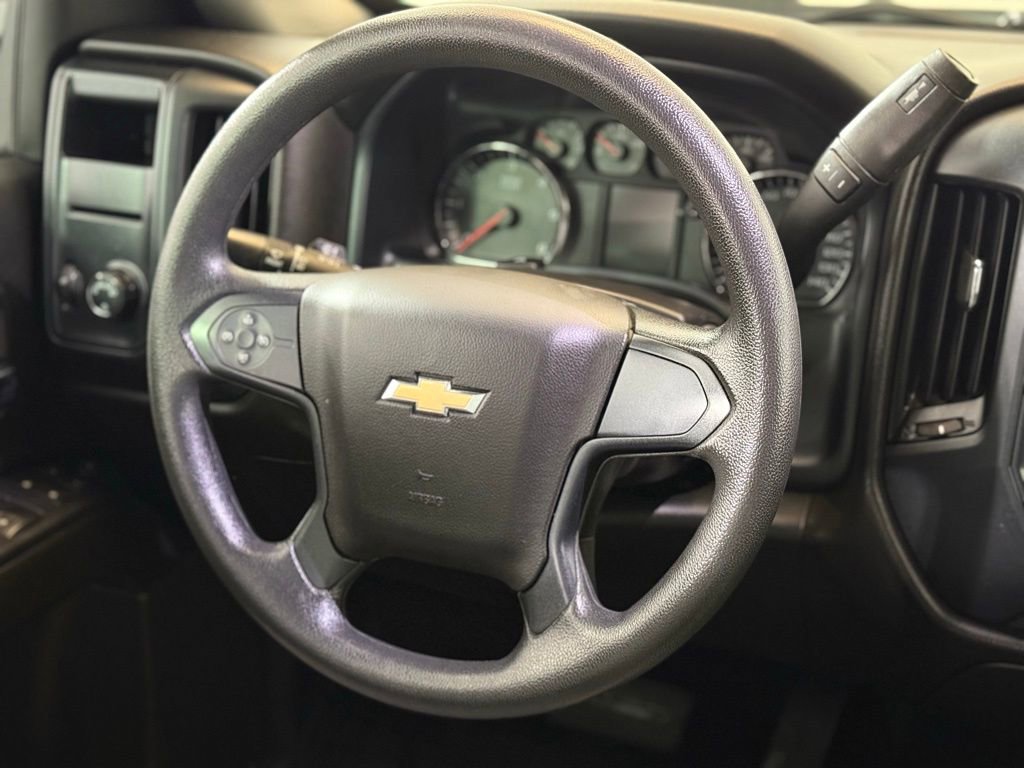 Used 2018 Chevrolet Silverado 1500 Custom w/ Custom Convenience Package image 12