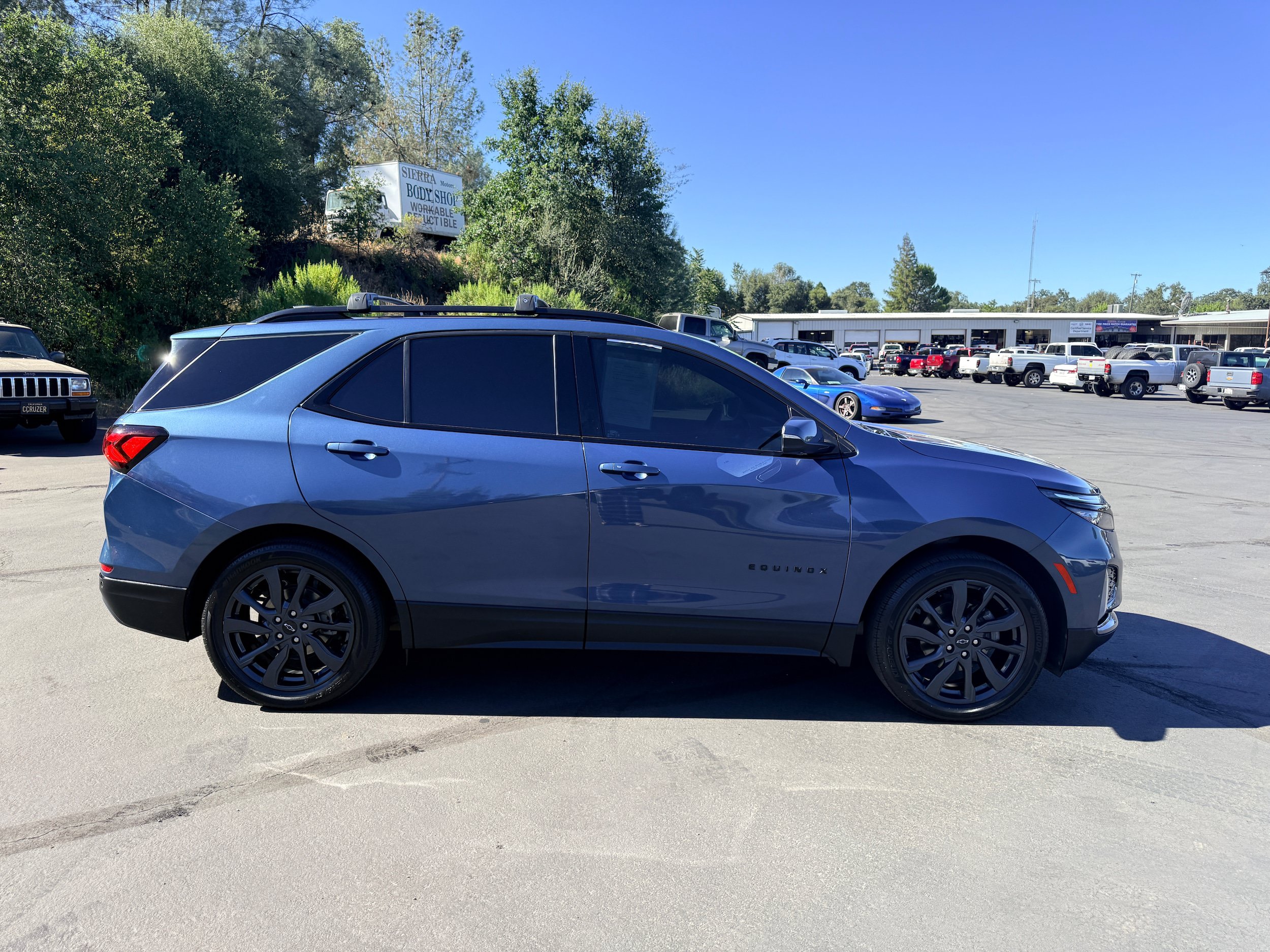 Used 2024 Chevrolet Equinox RS FWD image 5