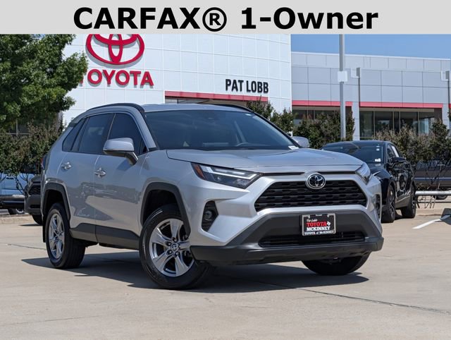Used 2024 Toyota RAV4 XLE FWD video 2