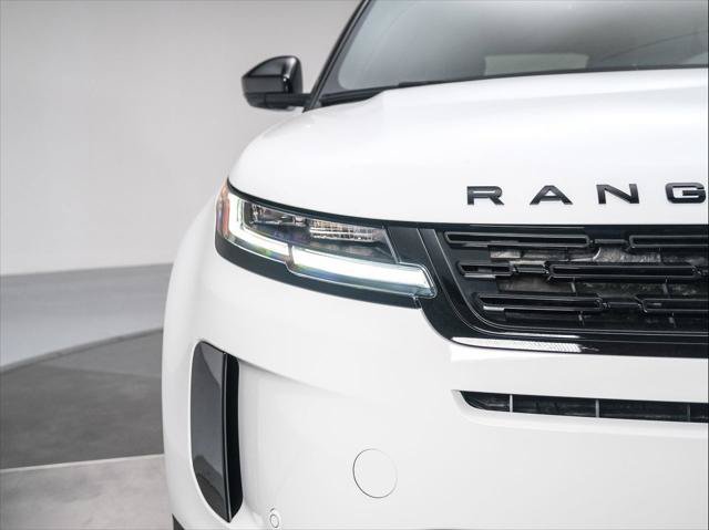 Used 2026 Land Rover Range Rover Evoque S AWD/4WD image 7