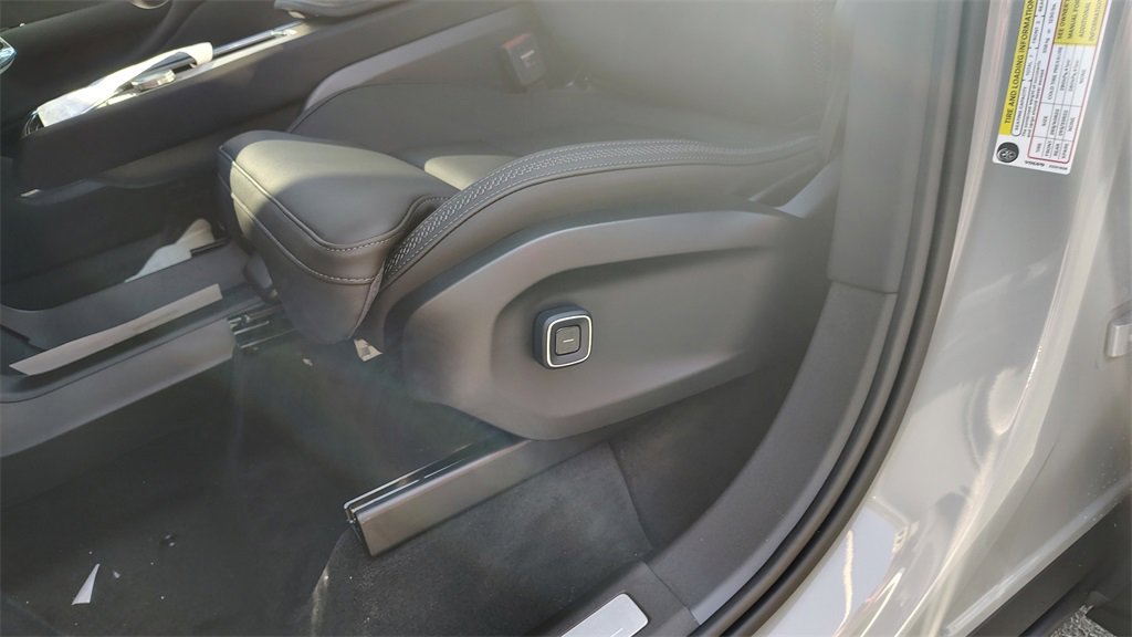 New 2025 Volvo EX90 Ultra image 11