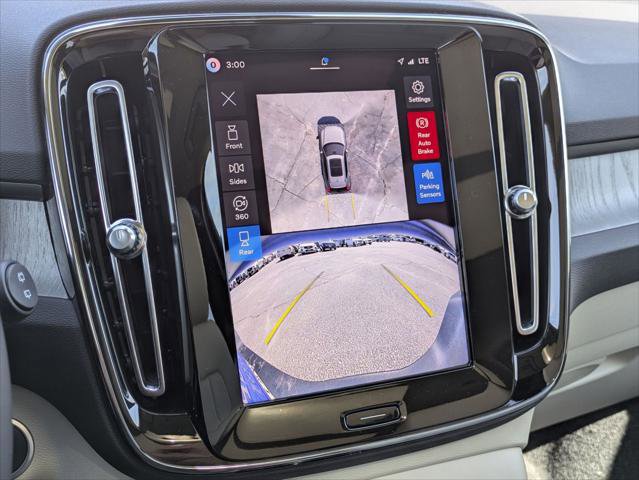 New 2026 Volvo XC40 B5 Plus w/ Protection Package Premier AWD/4WD image 10