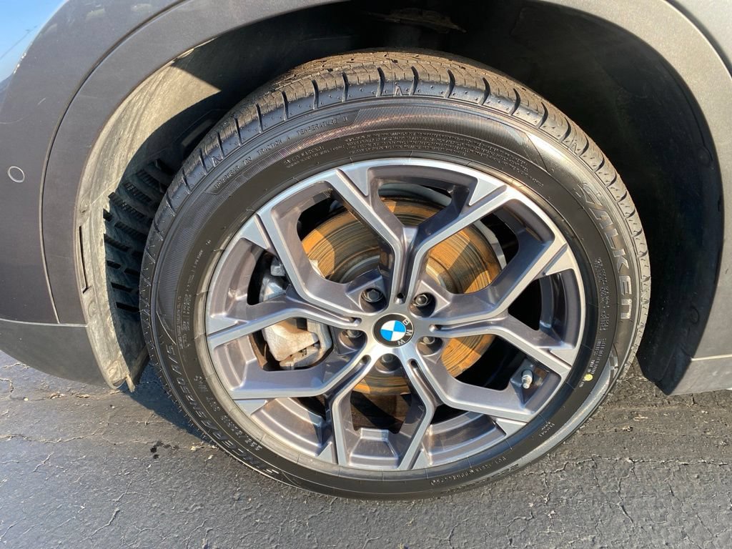 Used 2021 BMW X1 xDrive28i w/ Convenience Package AWD/4WD image 14