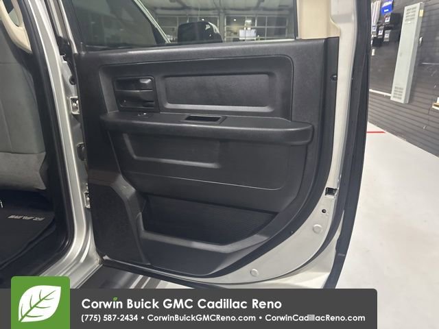 Used 2016 RAM 2500 Tradesman w/ Chrome Appearance Group image 33